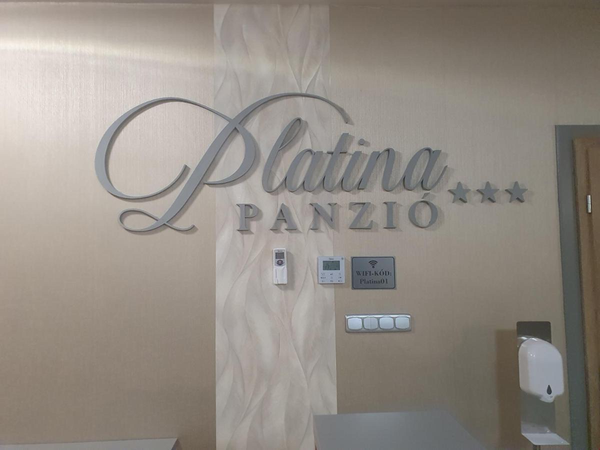 Platina Panzio*** Bed & Breakfast Ujhartyan Exterior photo
